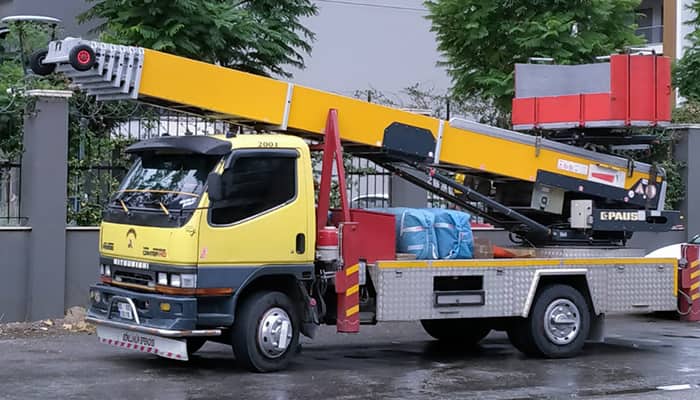 Evim Lojistik dış cephe asansör aracı